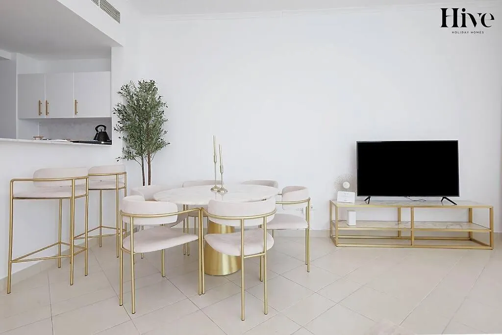 Luxury 2 Bedroom In Dubai Marina Apartment